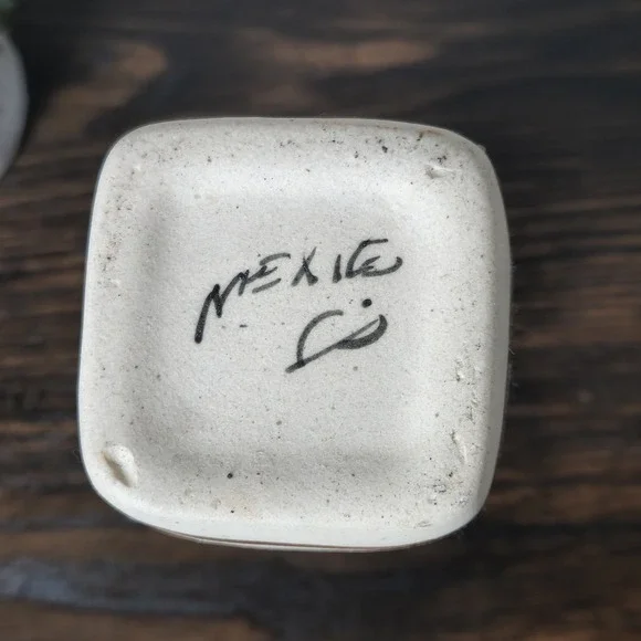 Kokopelli Sandstone Ceramic Pottery Vase Southwest Style Art Decor 8 in. - Picture 5 of 5